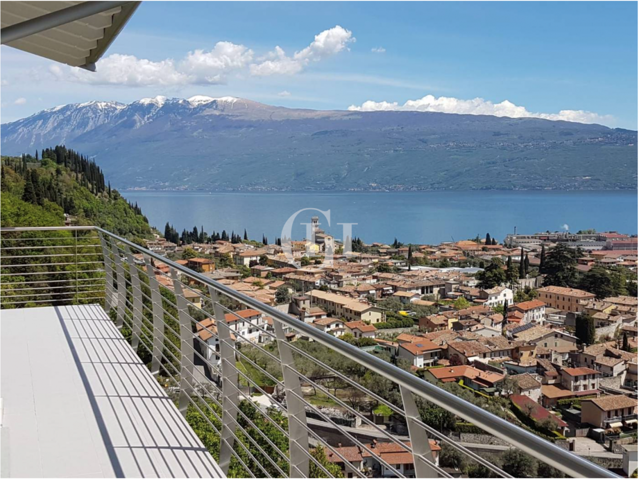 Апартаменты у озера Гарда, Италия, 100 м2 - фото 1