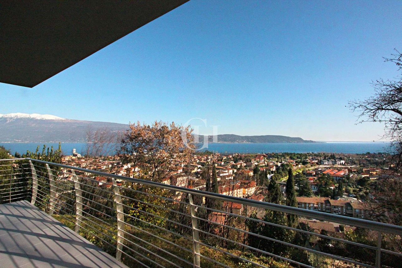 Апартаменты у озера Гарда, Италия, 100 м² - фото 9