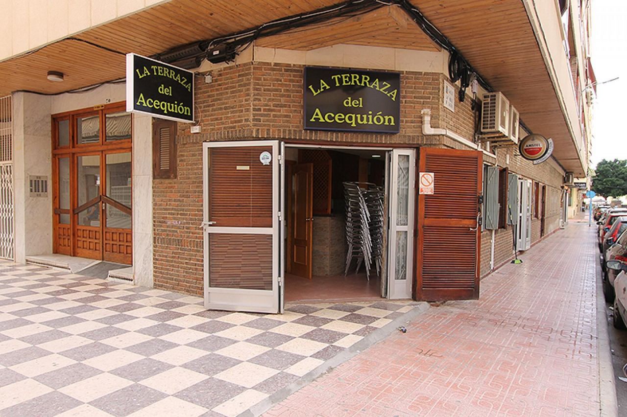 Кафе, ресторан в Торревьехе, Испания, 70 м2 - фото 1