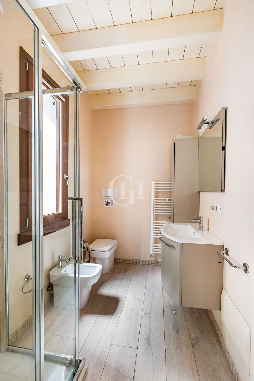 Апартаменты у озера Гарда, Италия, 72 м² - фото 6