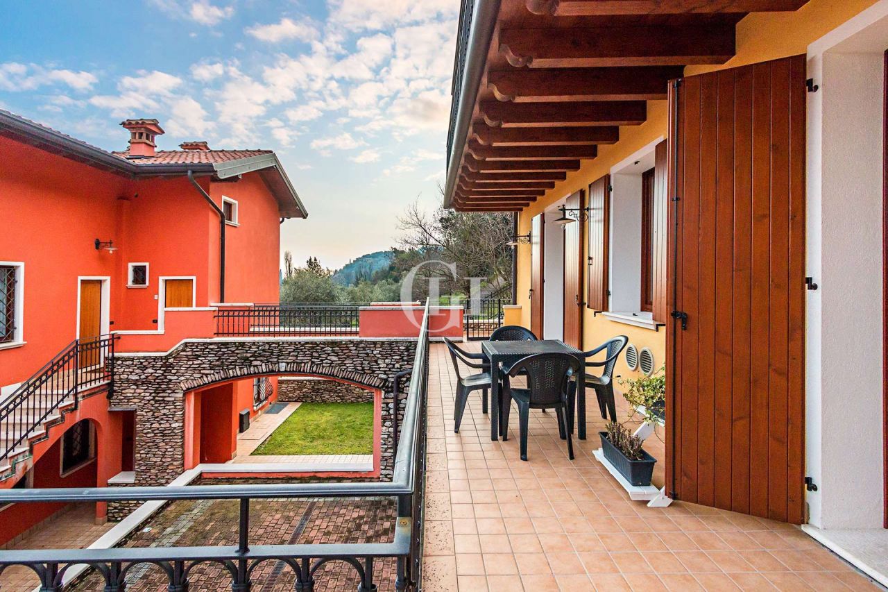 Апартаменты у озера Гарда, Италия, 72 м² - фото 8