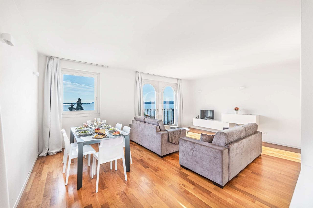 Апартаменты у озера Гарда, Италия, 114 м² - фото 8