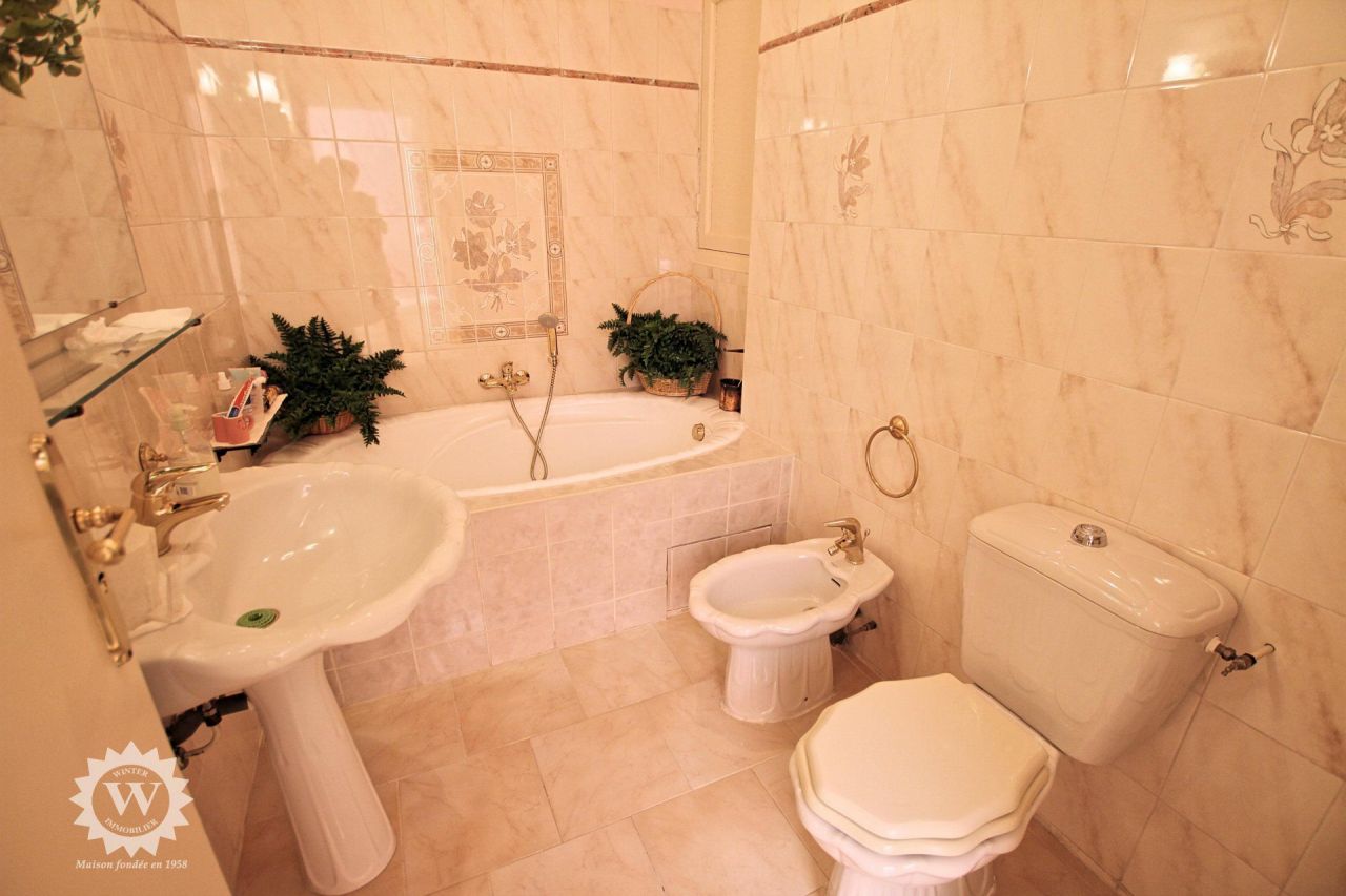 Апартаменты в Ницце, Франция, 150 м² - фото 12