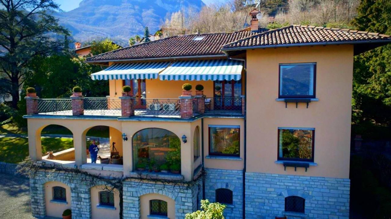 Дом у озера Комо, Италия, 546 м² - фото 5