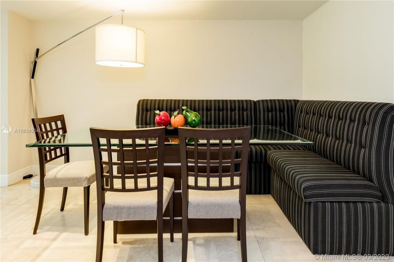 Апартаменты в Майами, США, 300 м² - фото 8