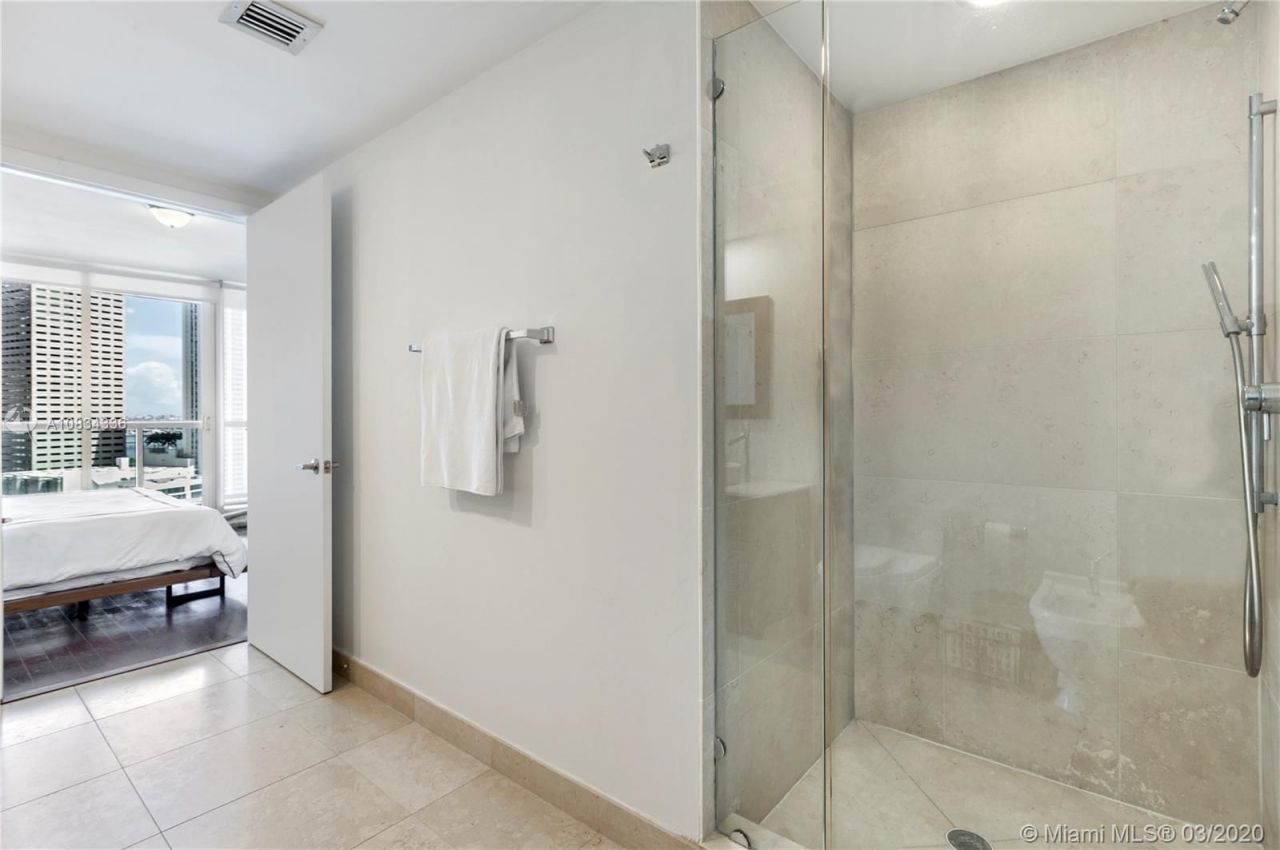 Квартира в Майами, США, 160 м² - фото 8