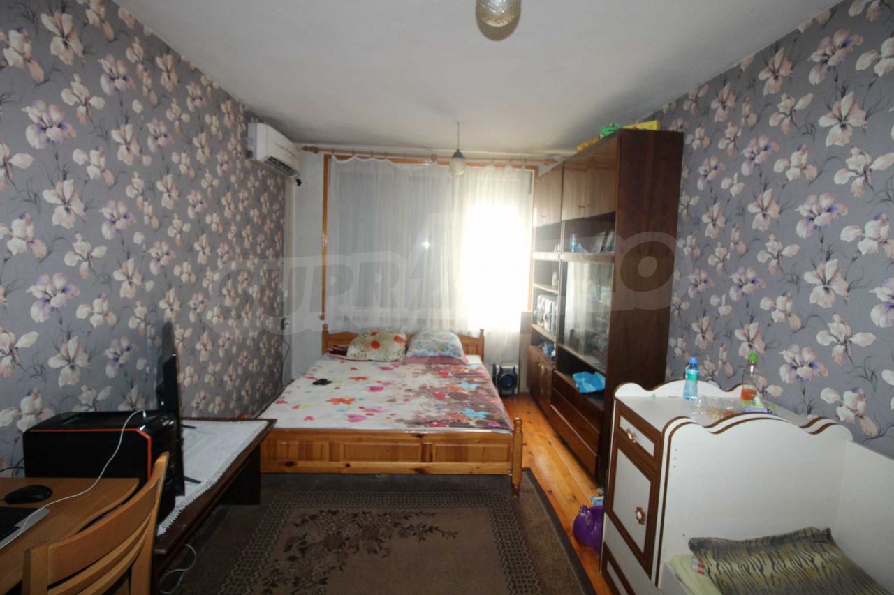 Апартаменты в Велико Тырново, Болгария, 90 м2 - фото 1