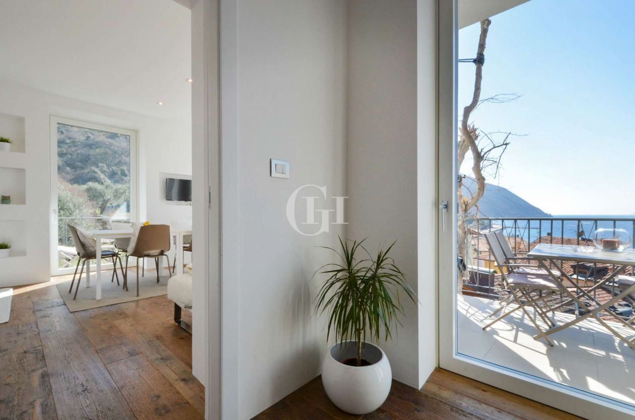 Апартаменты у озера Гарда, Италия, 115 м² - фото 13