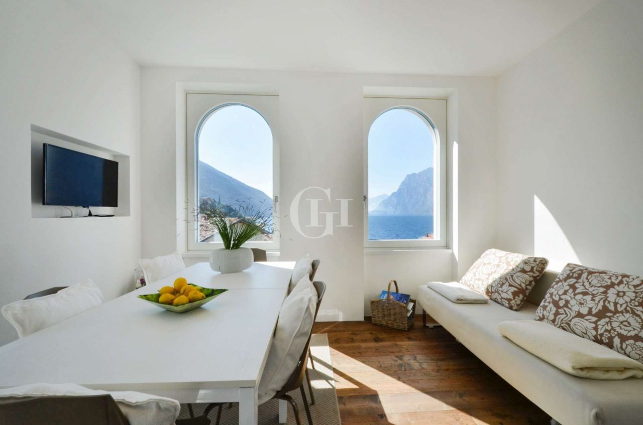 Апартаменты у озера Гарда, Италия, 115 м² - фото 15