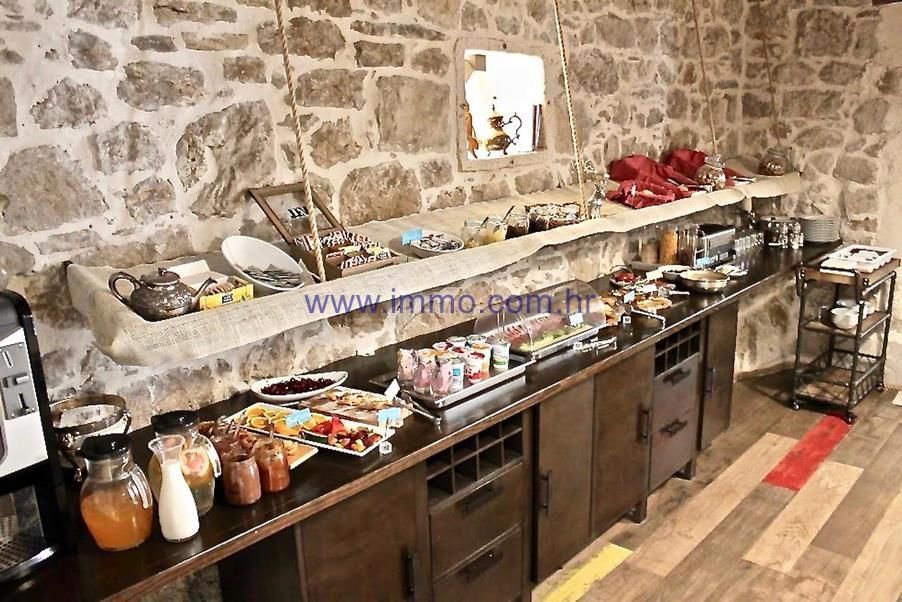 Отель, гостиница в Сплите, Хорватия, 600 м² - фото 3