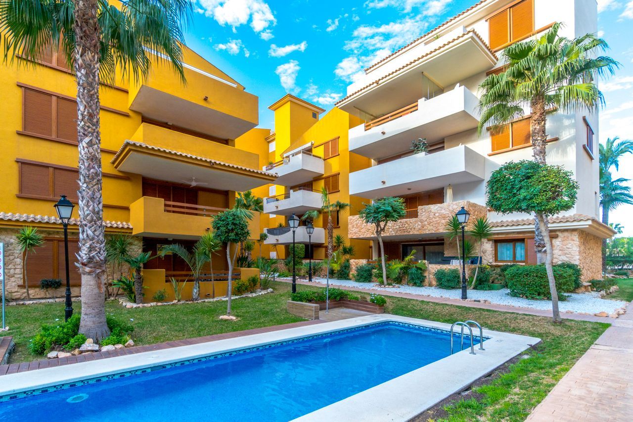 Апартаменты в Ориуэла Коста, Испания, 118 м2 - фото 1