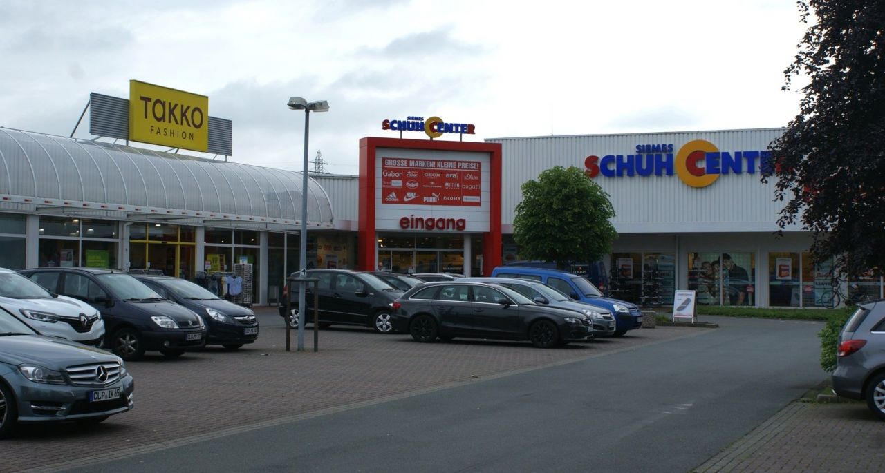 Магазин в Клоппенбурге, Германия, 2 898 м2 - фото 1