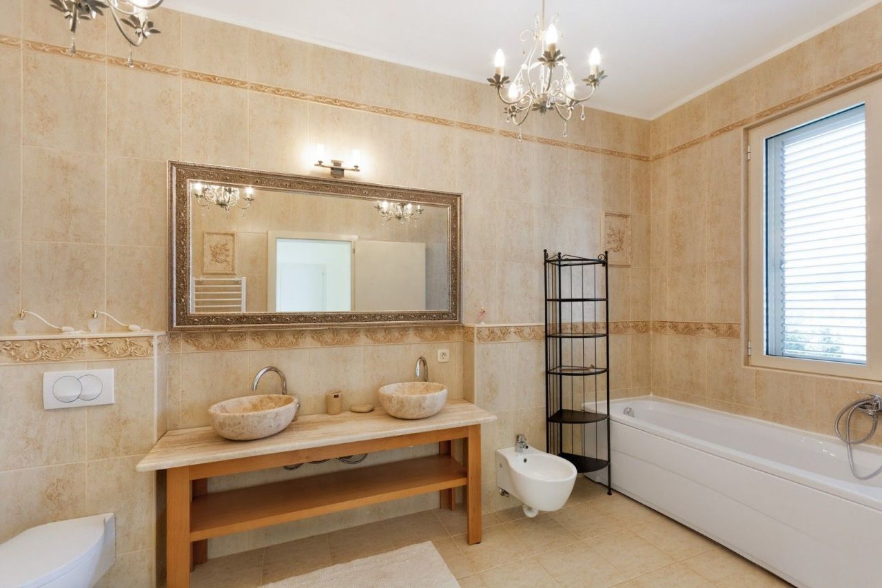 Вилла в Будве, Черногория, 1 000 м² - фото 5