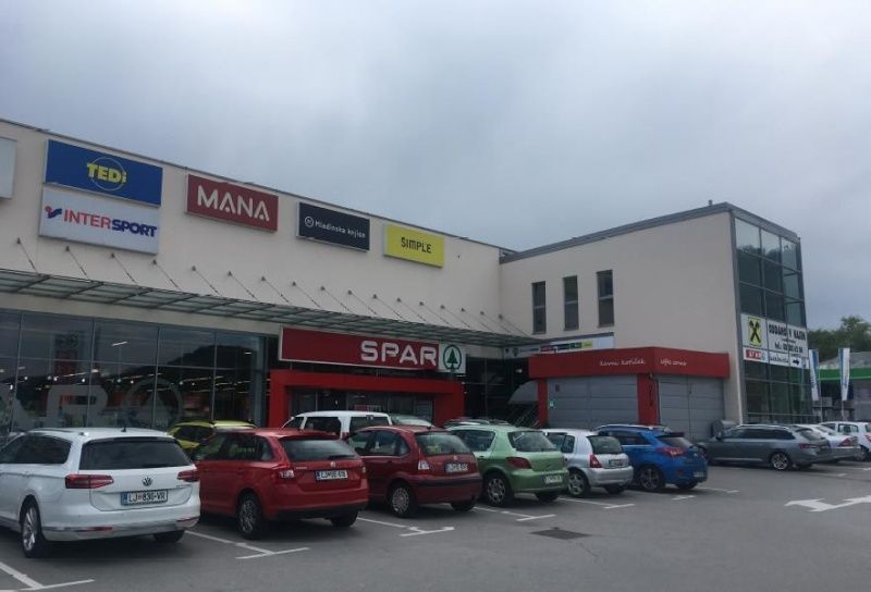Магазин в Литие, Словения, 449 м2 - фото 1