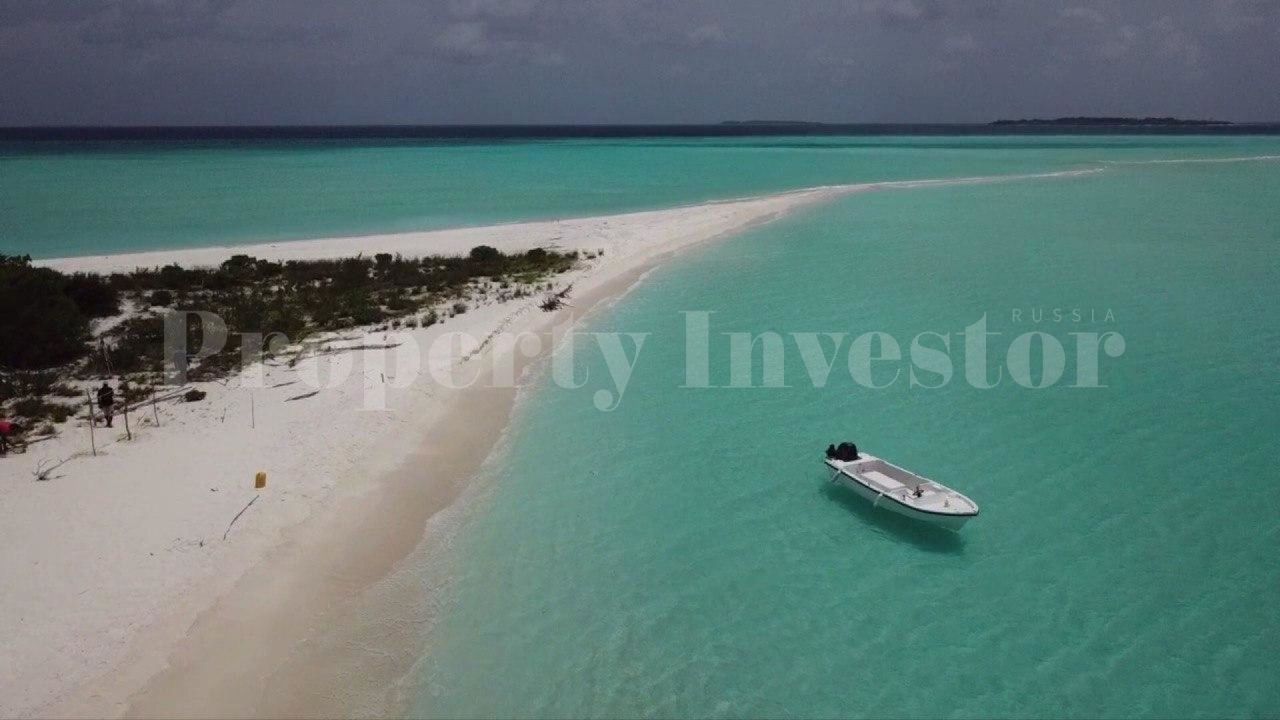 Остров Lhaviyani Atoll, Мальдивы, 74 000 м2 - фото 1