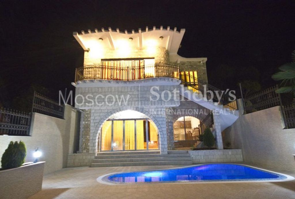 Дом в Добра Воде, Черногория, 155 м2 - фото 1