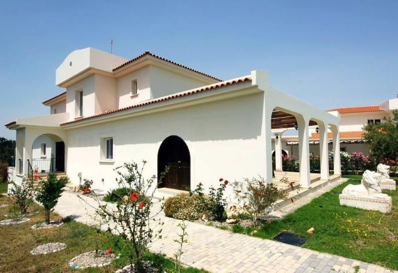 Дом в Эсентепе, Кипр - фото 1