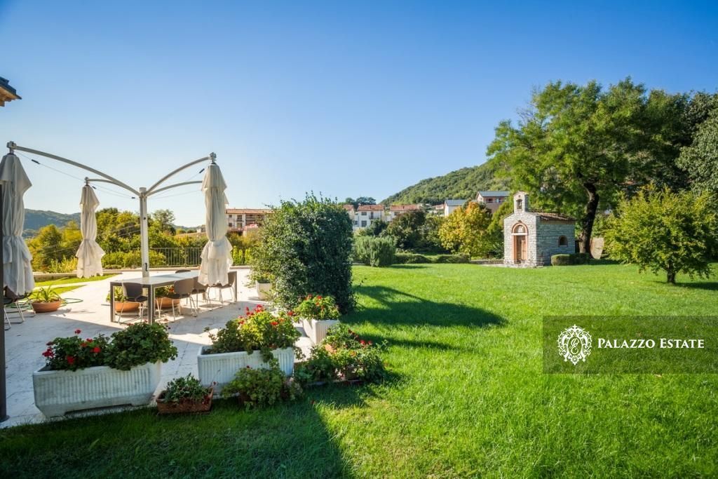 Вилла в Конельяно, Италия, 1 450 м² - фото 4