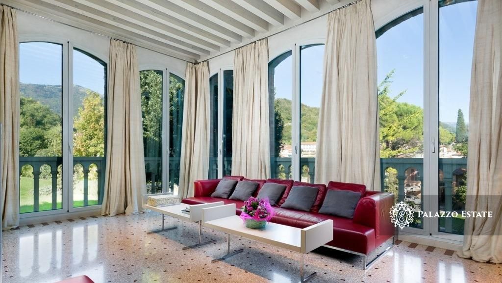 Вилла в Конельяно, Италия, 1 450 м² - фото 8