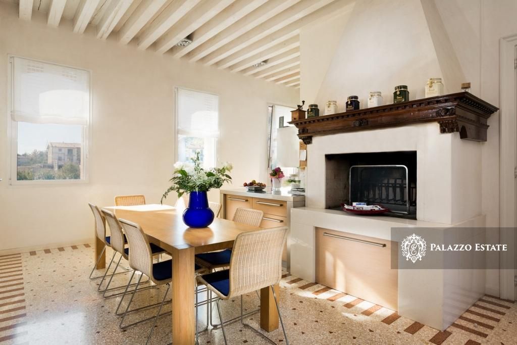 Вилла в Конельяно, Италия, 1 450 м² - фото 14