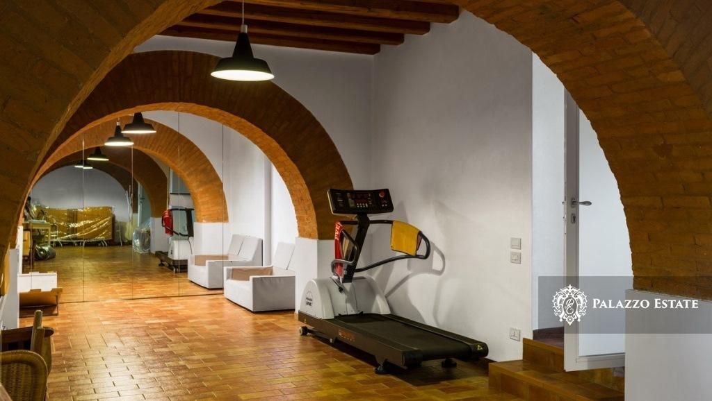 Вилла в Конельяно, Италия, 1 450 м² - фото 19