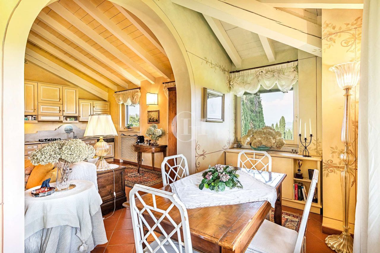 Апартаменты у озера Гарда, Италия, 180 м² - фото 6