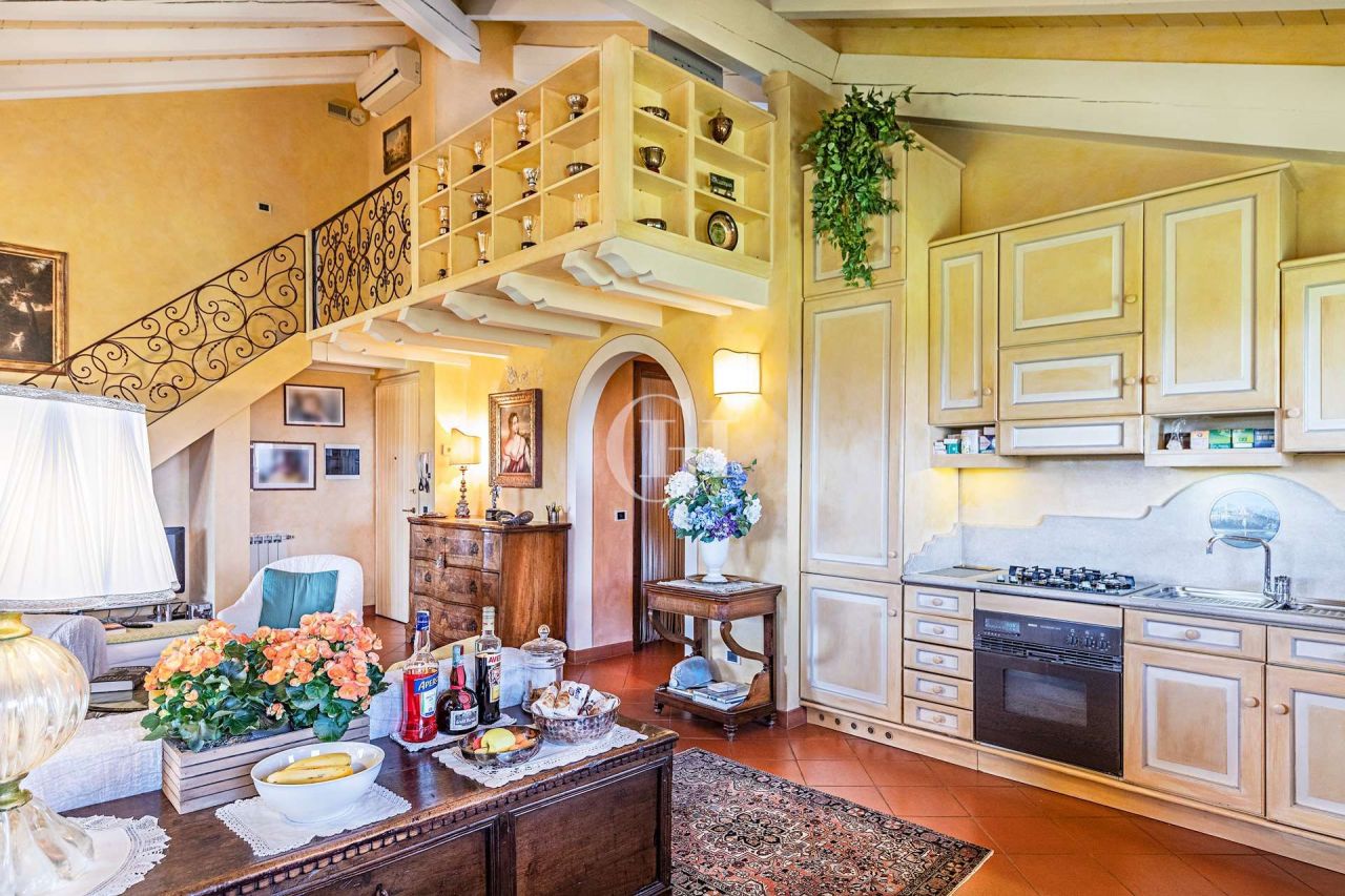 Апартаменты у озера Гарда, Италия, 180 м² - фото 3