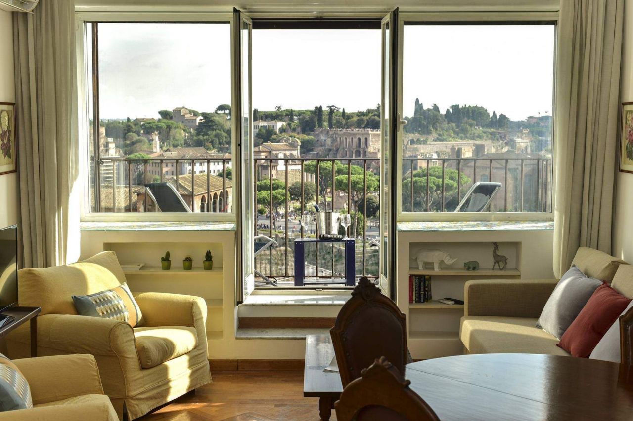Апартаменты в Риме, Италия, 65 м2 - фото 1