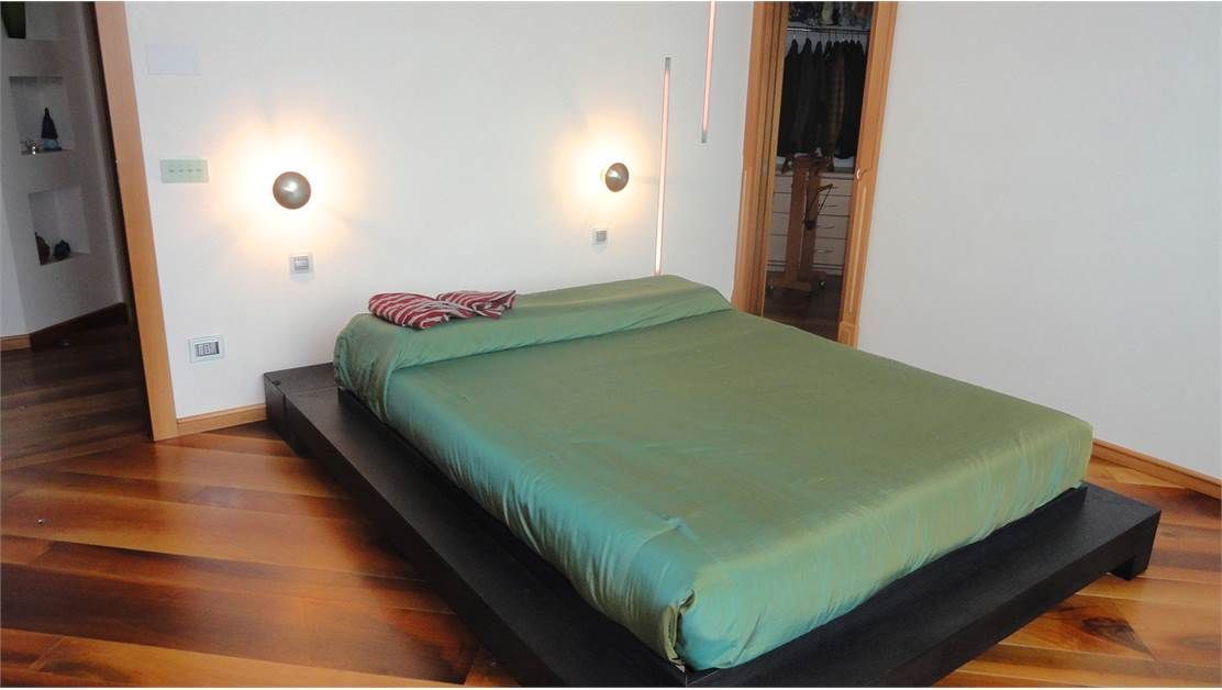 Вилла у озера Гарда, Италия, 400 м² - фото 14