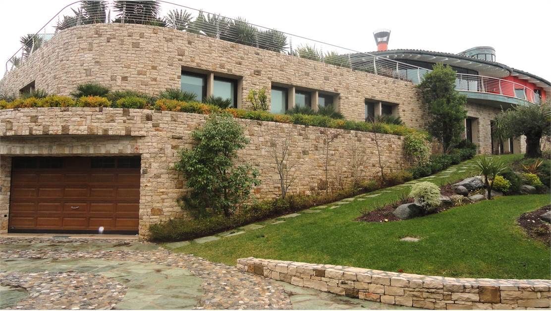 Вилла у озера Гарда, Италия, 400 м² - фото 16