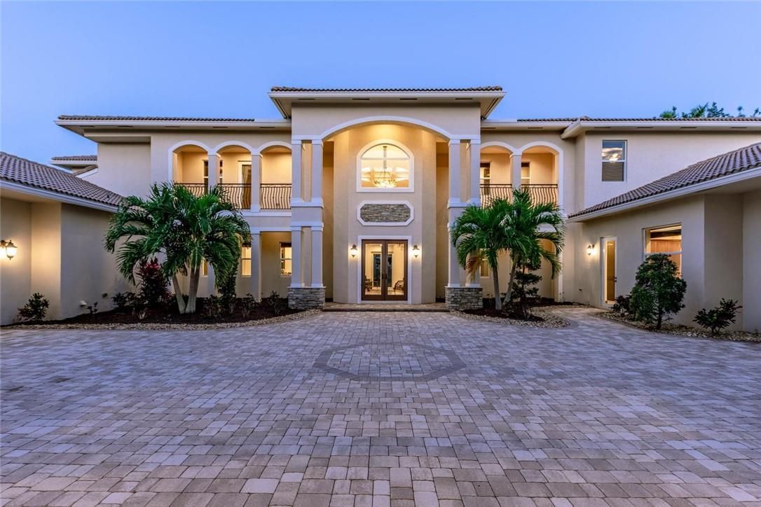 Особняк в Майами, США, 720 м² - фото 2