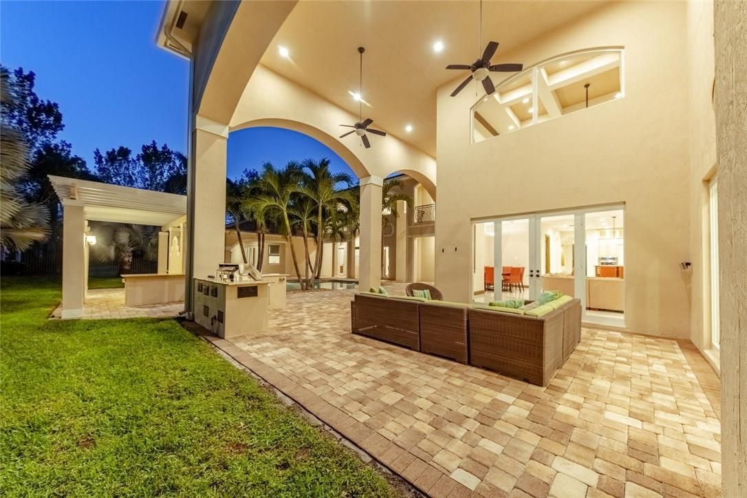 Особняк в Майами, США, 720 м² - фото 18