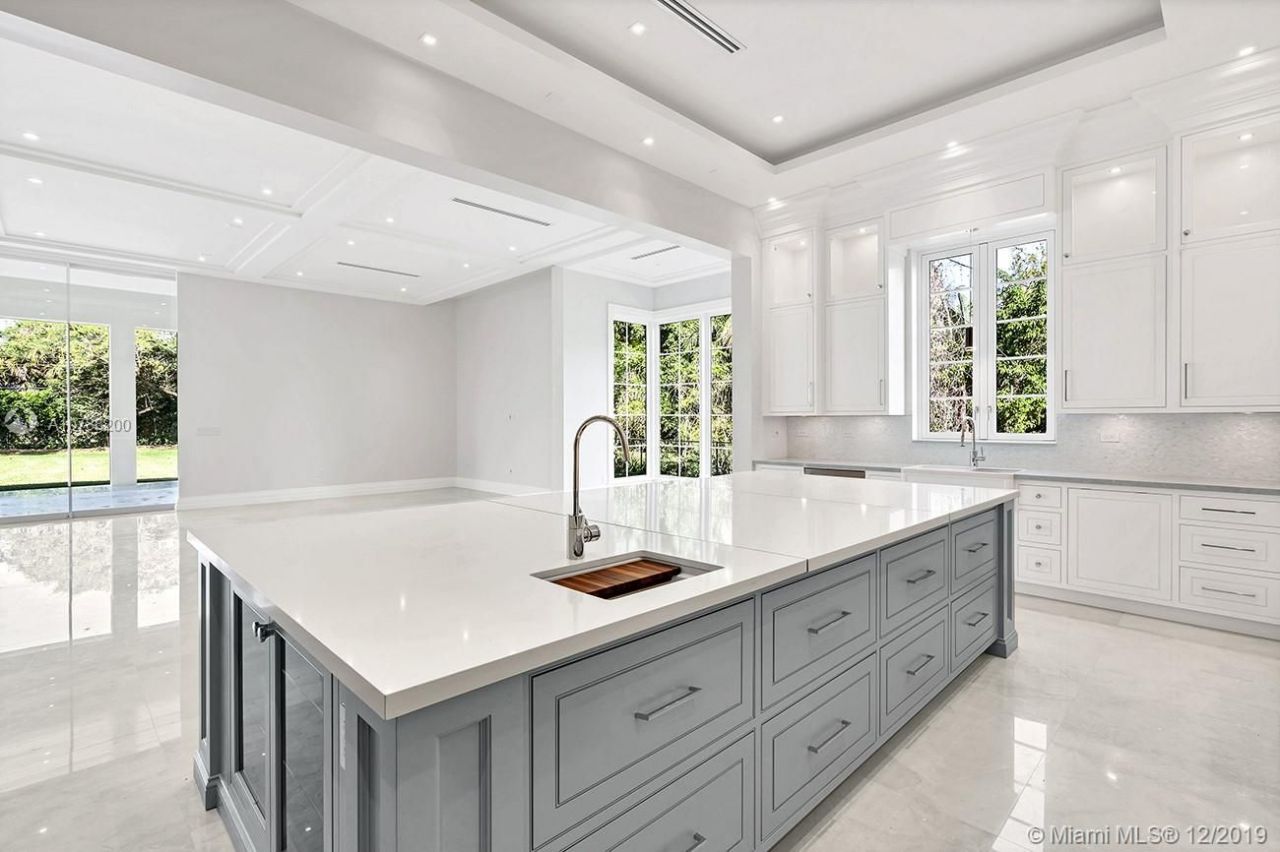 Поместье в Майами, США, 1 000 м² - фото 7