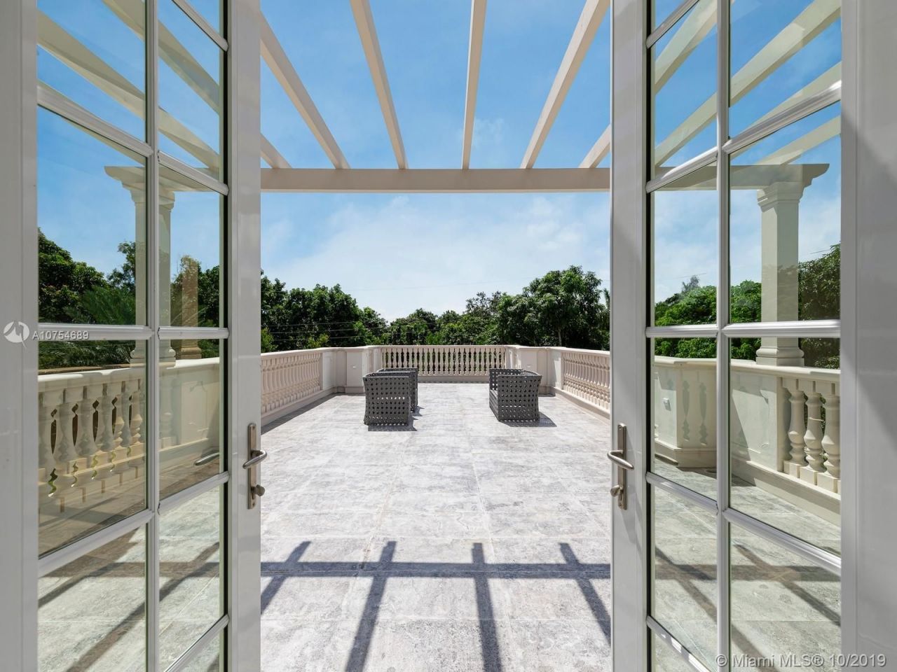 Поместье в Майами, США, 1 000 м² - фото 7