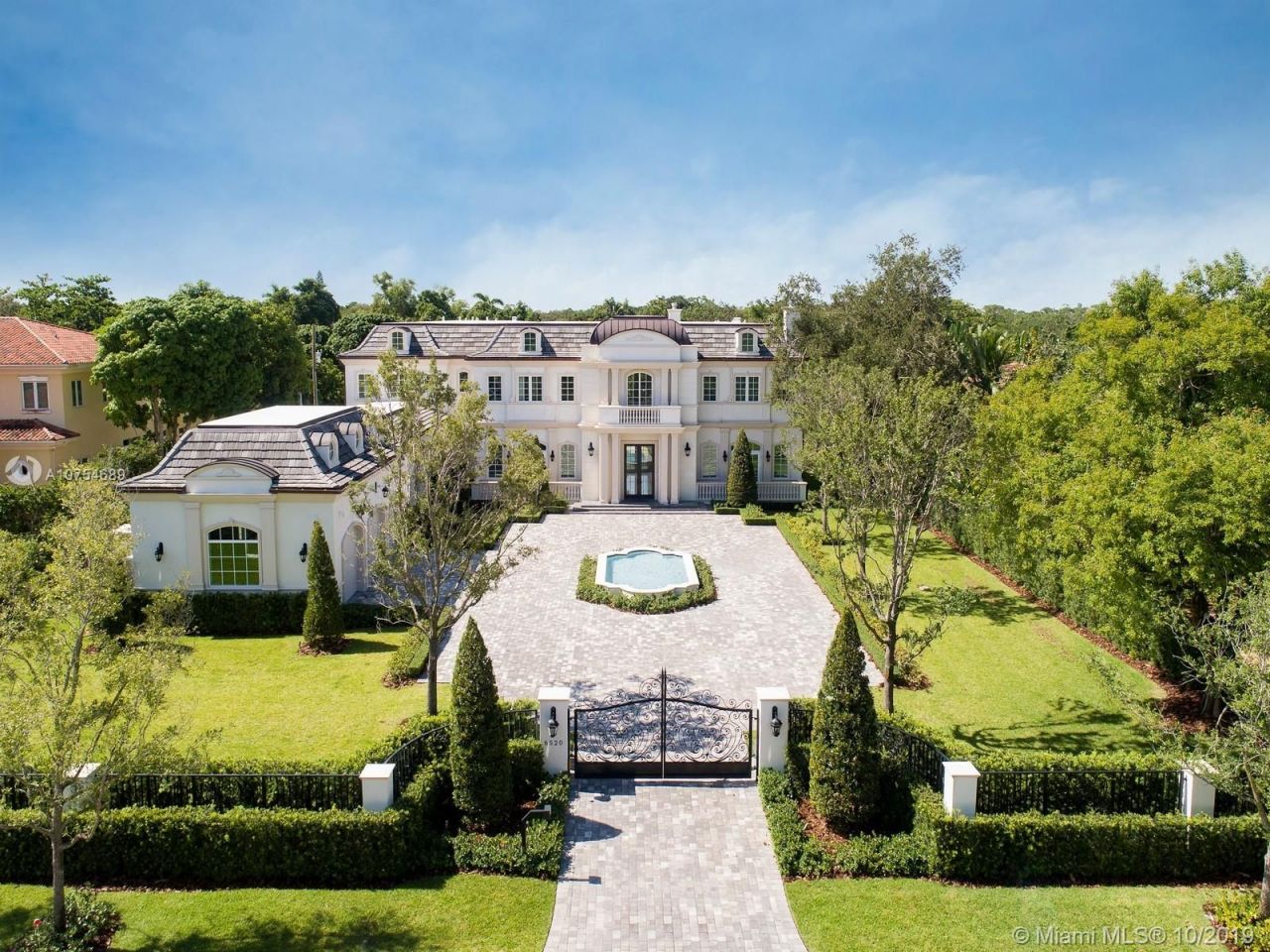 Поместье в Майами, США, 1 000 м² - фото 11