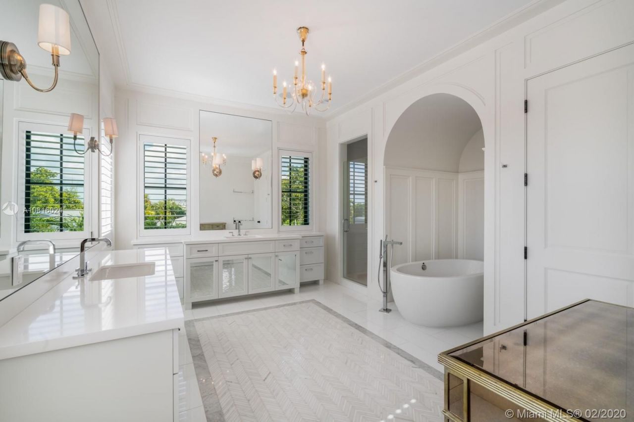 Поместье в Майами, США, 1 000 м² - фото 14