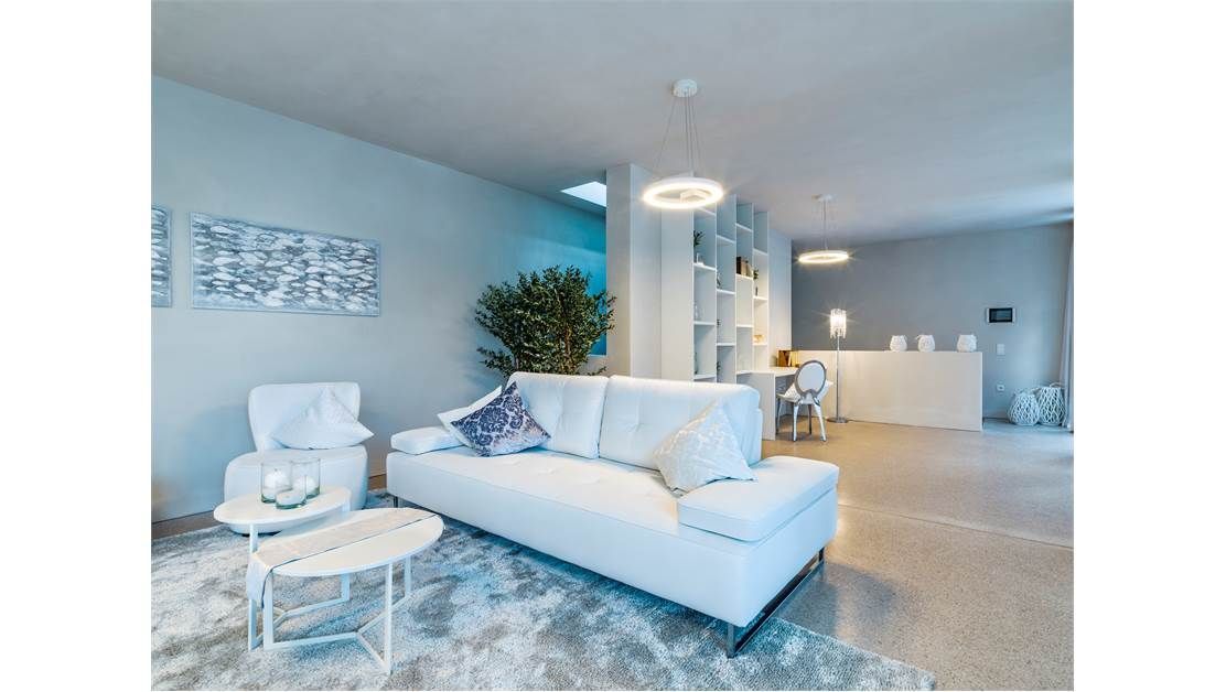 Вилла у озера Гарда, Италия, 1 409 м² - фото 4