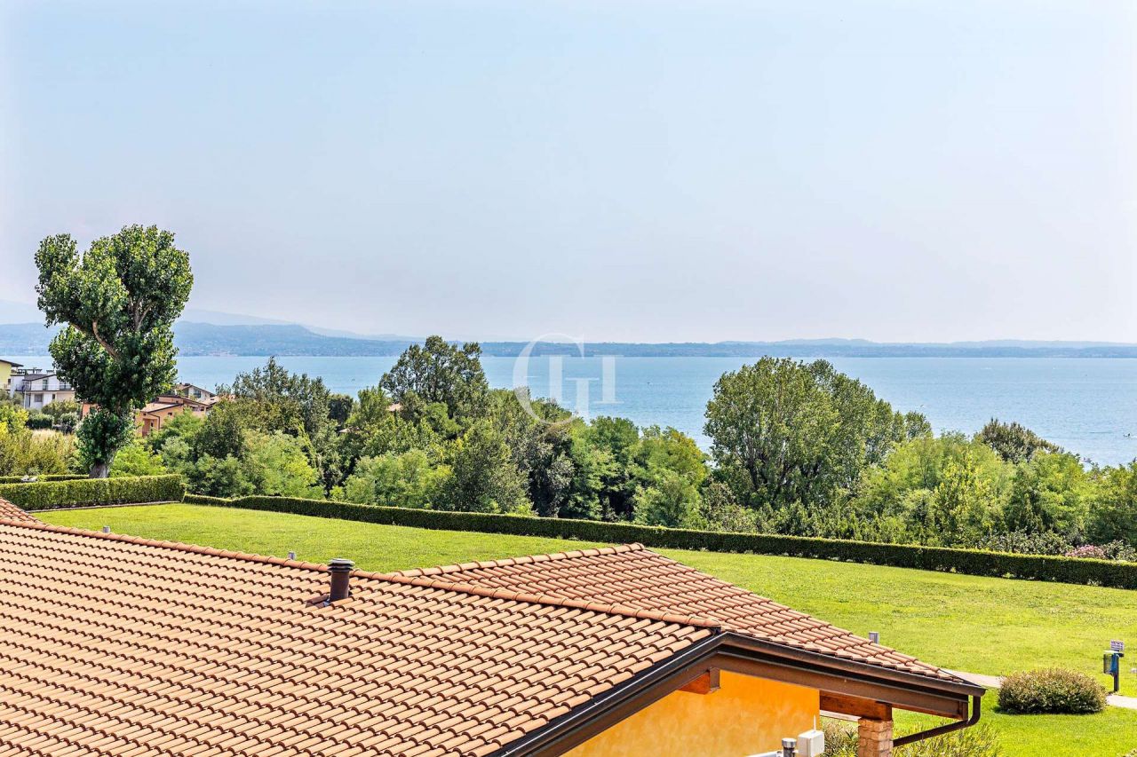 Апартаменты у озера Гарда, Италия, 78 м2 - фото 1
