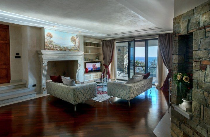 Вилла у озера Гарда, Италия, 750 м² - фото 17