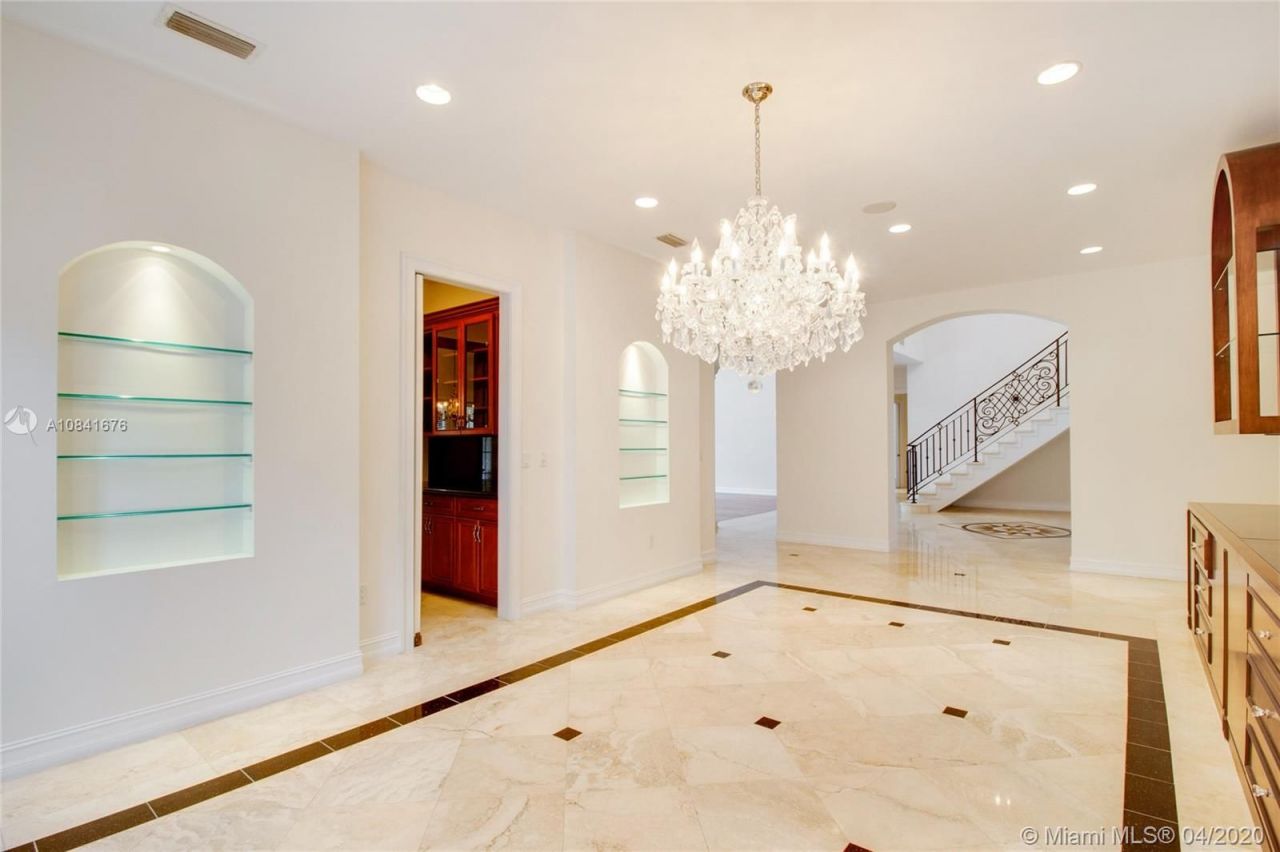 Поместье в Майами, США, 530 м² - фото 7