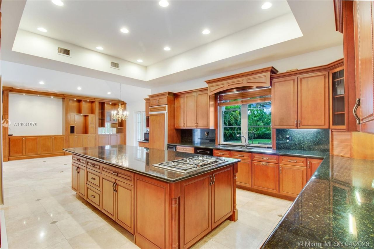 Поместье в Майами, США, 530 м² - фото 5