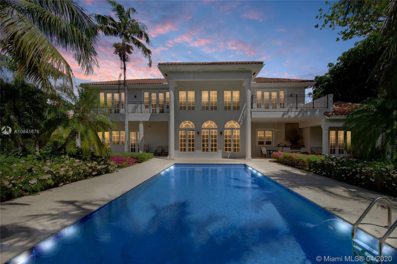 Поместье в Майами, США, 530 м² - фото 12