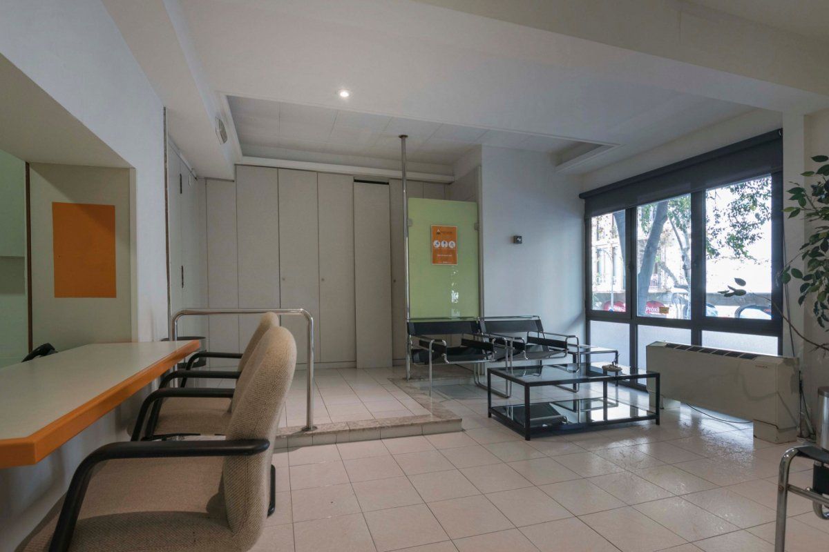 Коммерческая недвижимость в Барселоне, Испания, 120 м² - фото 15