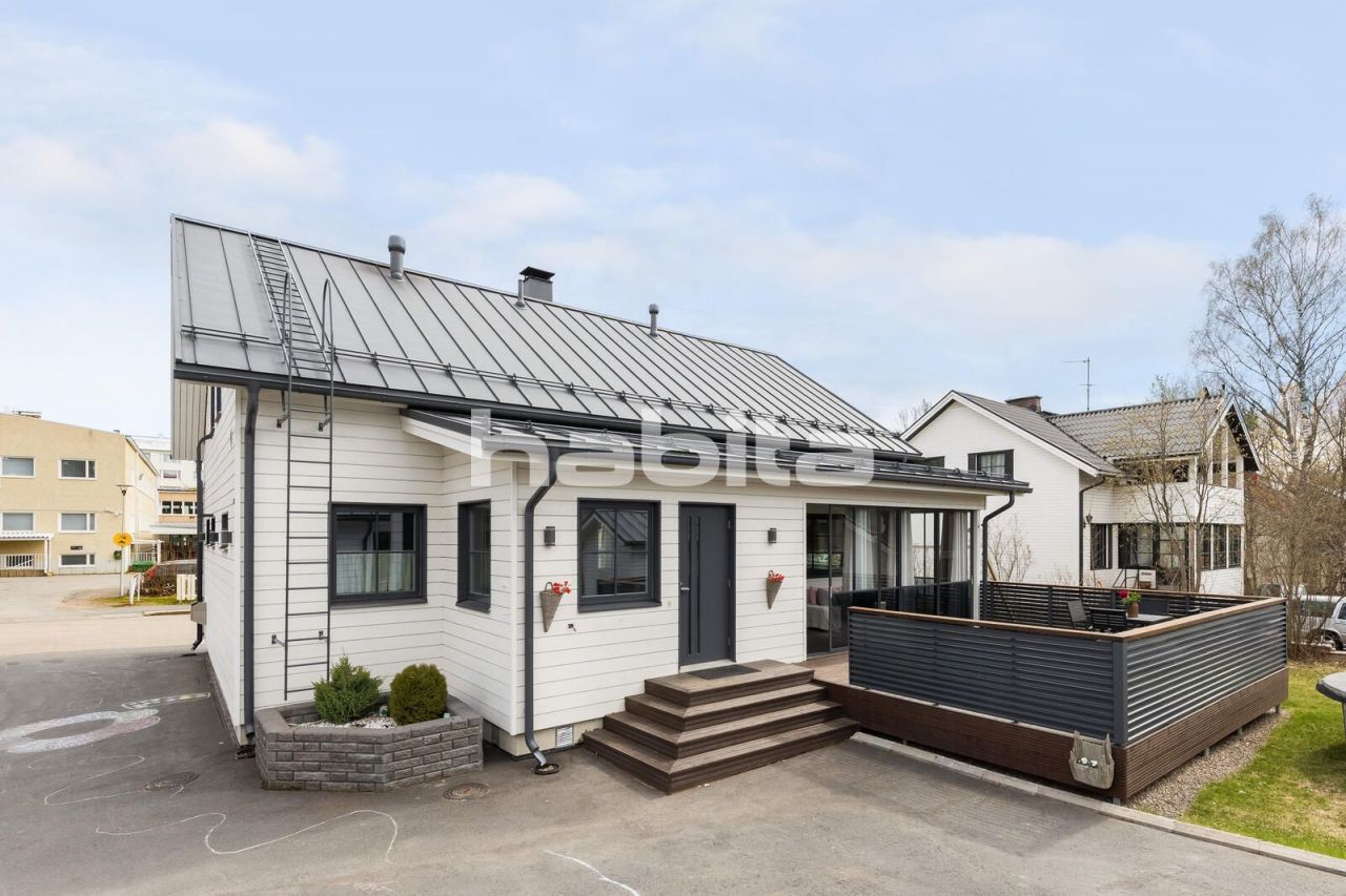 Дом в Ювяскюля, Финляндия, 181 м² - фото 1