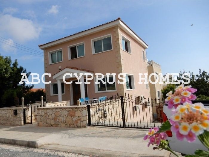 Дом в Пафосе, Кипр, 200 м2 - фото 1