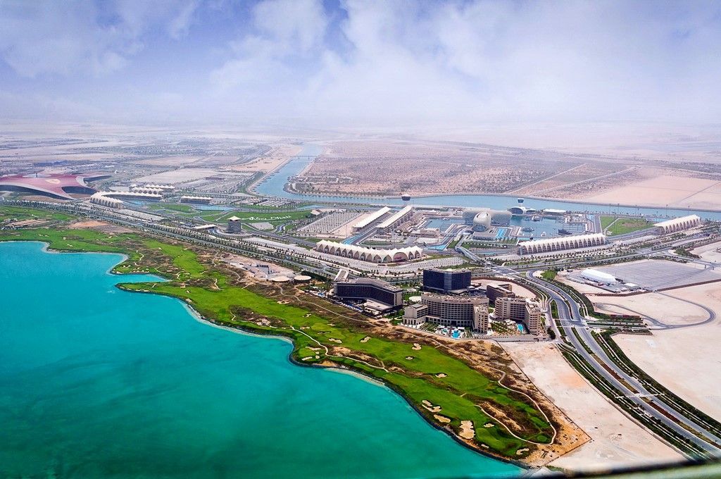 Земля в Абу-Даби, ОАЭ, 1 839 м2 - фото 1