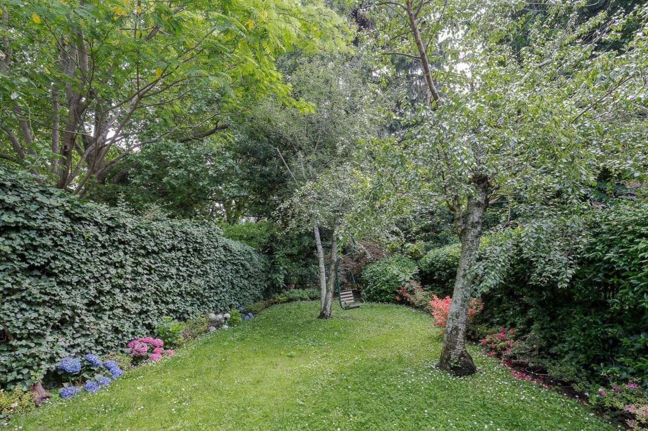 Дом в Милане, Италия, 285 м² - фото 1