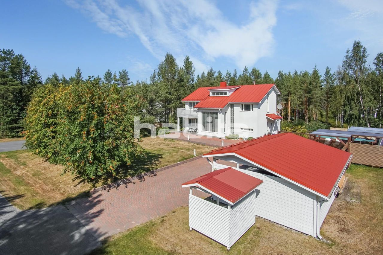Дом в Оулу, Финляндия, 254 м2 - фото 1