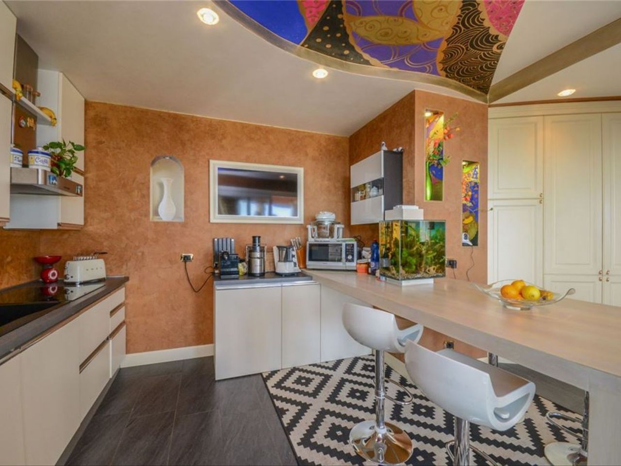 Вилла у озера Гарда, Италия, 300 м² - фото 13