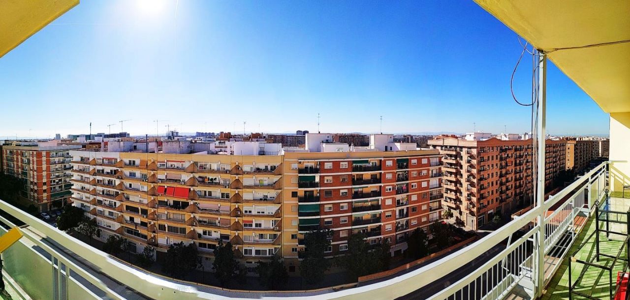 Апартаменты в Валенсии, Испания, 100 м2 - фото 1